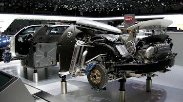 Veyron innards 3