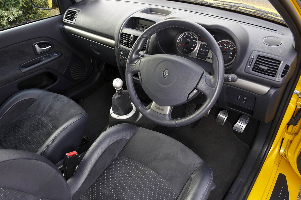 Renaultsport Clio V6 255