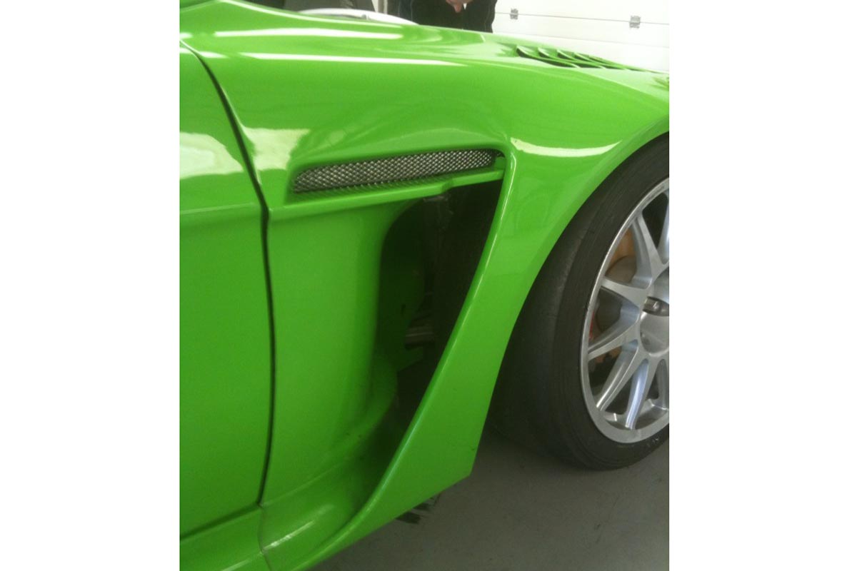 V12 side vent