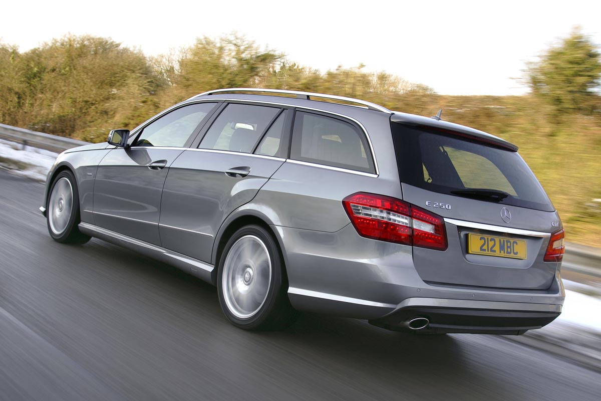 Mercedes E-Class estate rear tracking