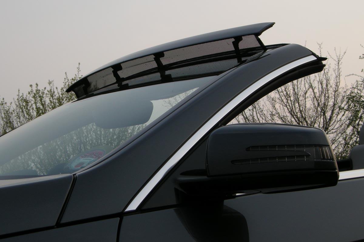 Mercedes E-Class Cabrio header rail