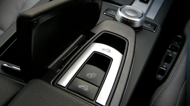 Mercedes E-Class Cabrio hood levers