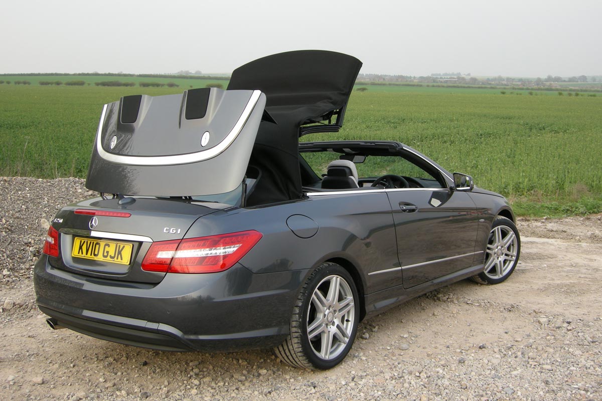 Mercedes E-Class Cabrio roof mid