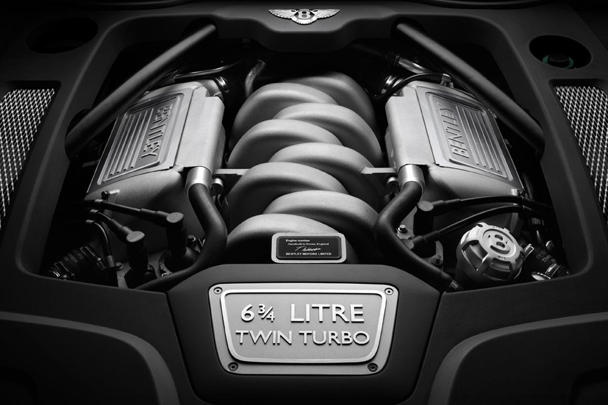 Bentley Mulsanne V8 engine
