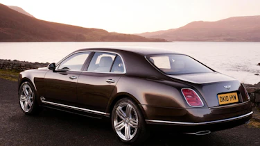 Bentley Mulsanne rear track