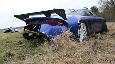 crashed 9ff GT9R low rear2