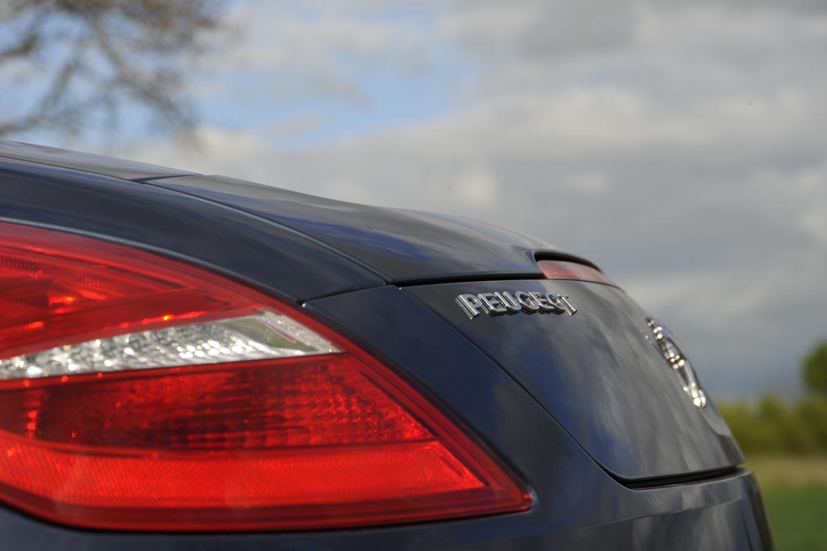 Peugeot RCZ tail
