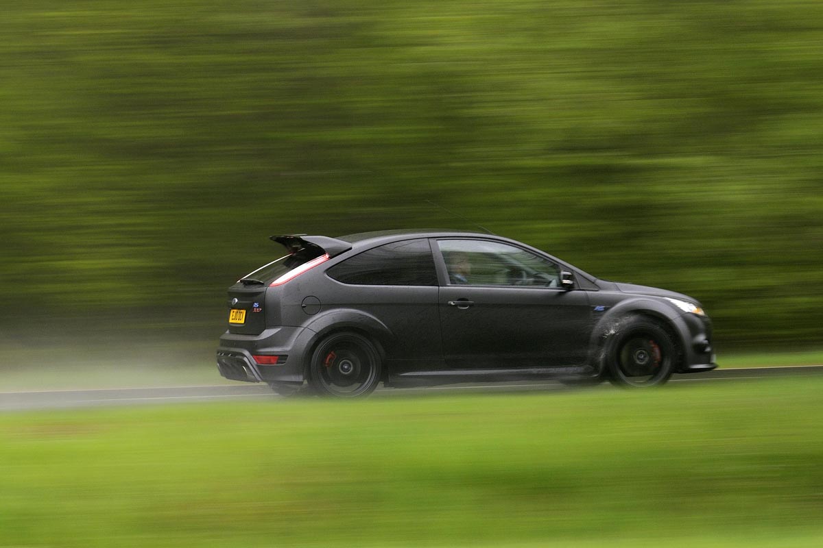 Ford Focus RS500 whizzy pan