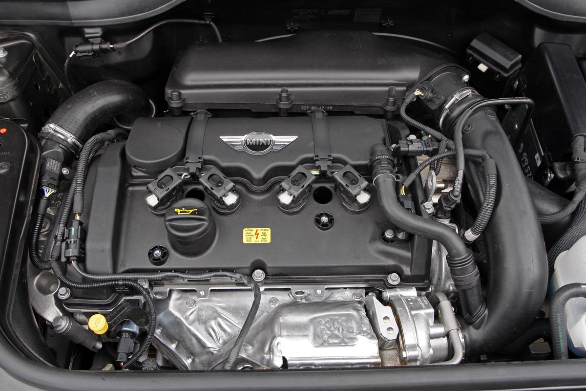 Mini Countryman engine