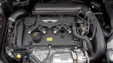 Mini Countryman engine