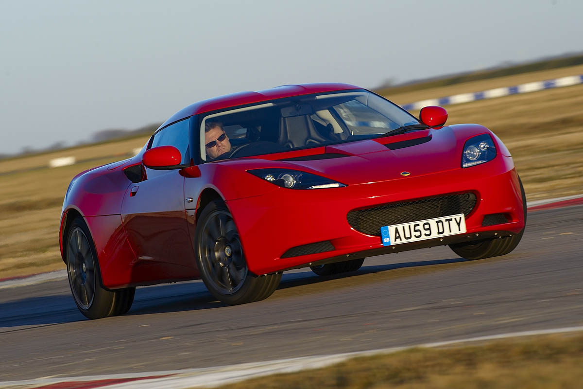 Honda NSX v Lotus Evora