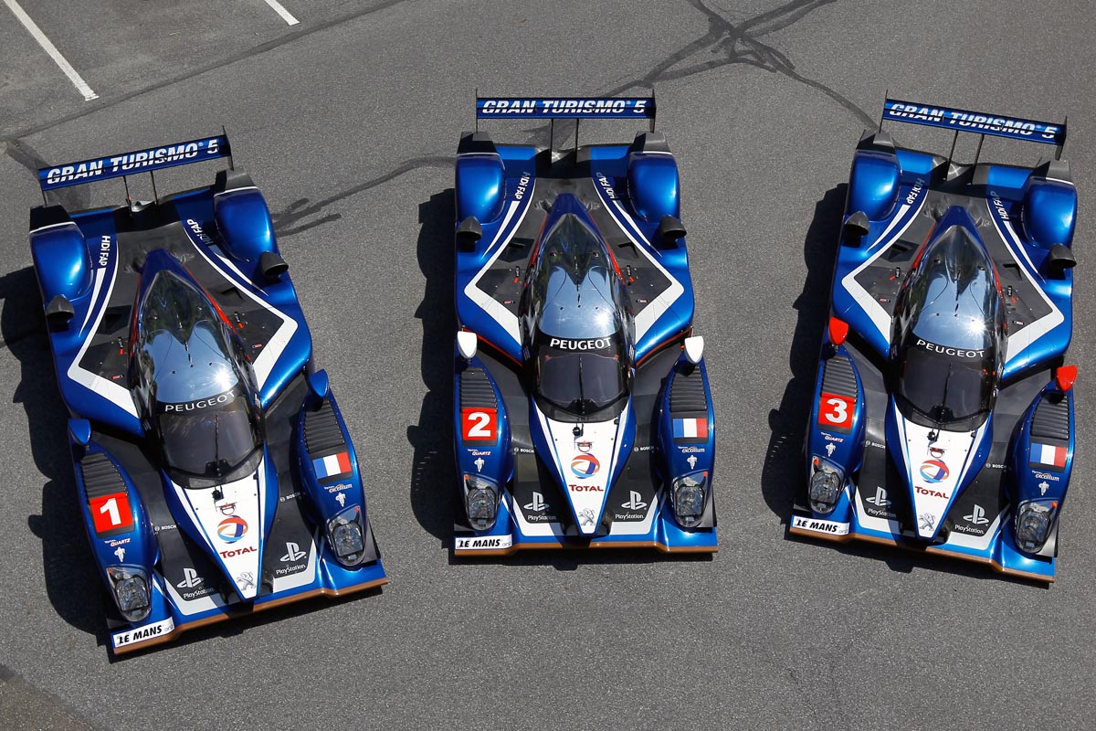 Peugeot 908 HDi FAP Le Mans overhead