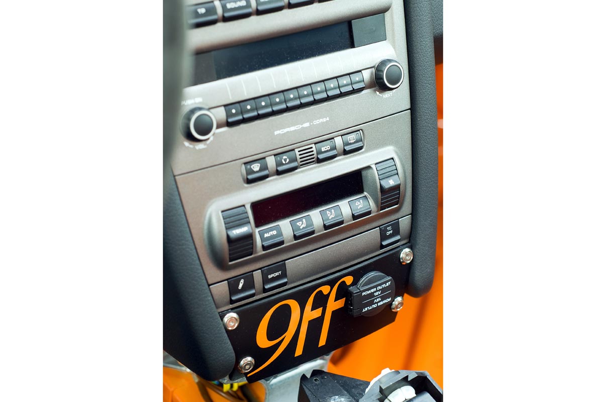 9ff GTurbo GT3 RS console