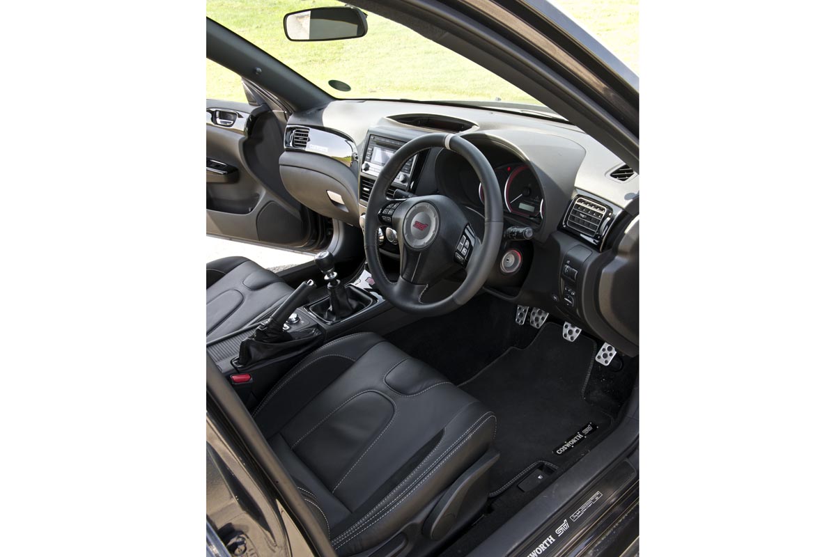 Subaru Impreza Cosworth CS400 cabin