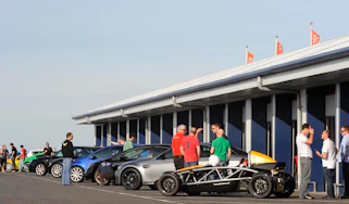 evo dunlop track competition Bedford pitlane