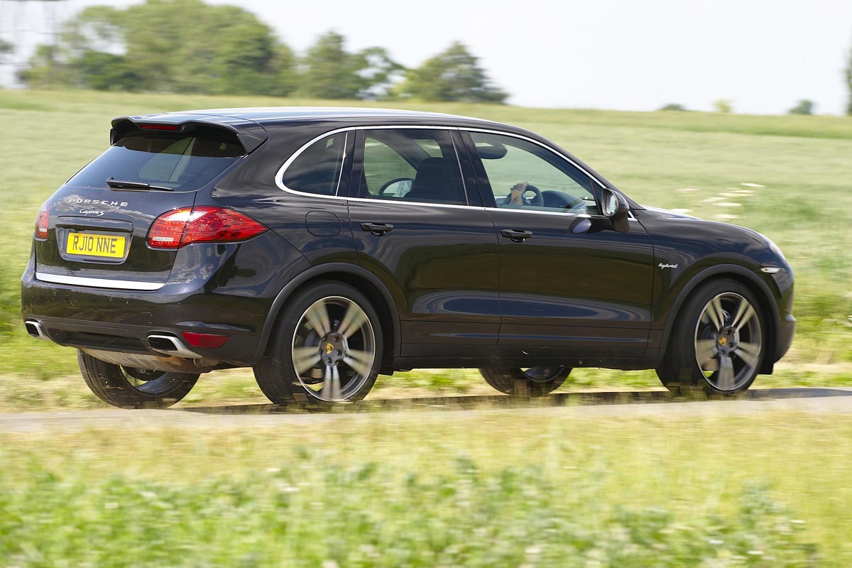 Porsche Cayenne Hybrid rear corner