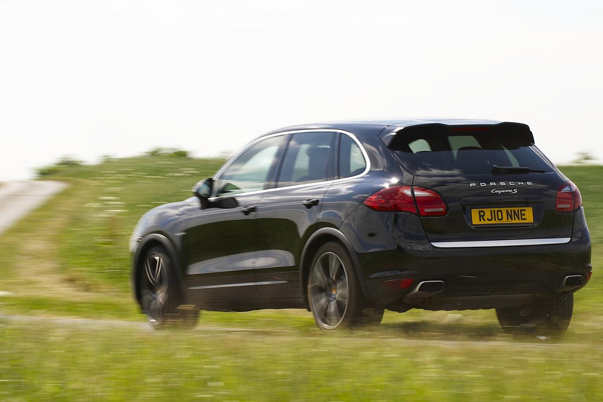Porsche Cayenne Hybrid rear corner