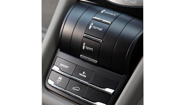 Porsche Cayenne Hybrid switches