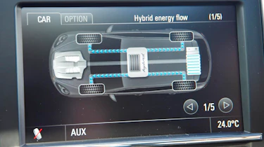 Porsche Cayenne Hybrid screen