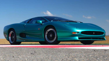 Jaguar XJ220