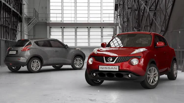 Nissan Juke pair