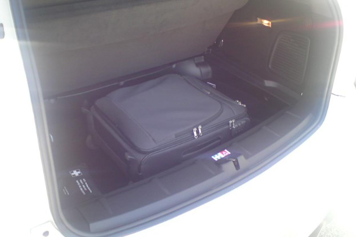 Mini Countryman boot