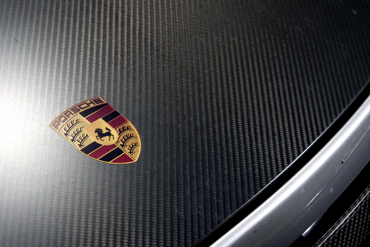 Porsche 911 GT2 RS badge