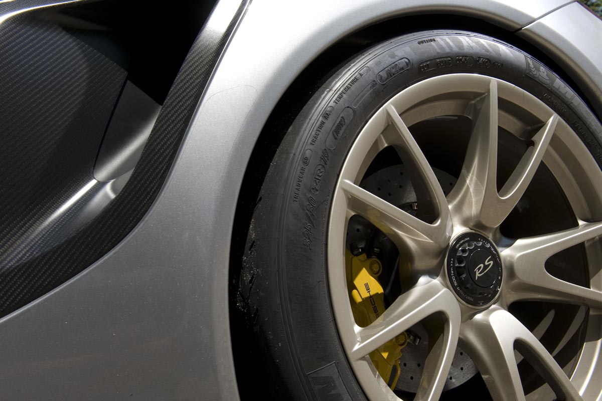Porsche 911 GT2 RS wheel