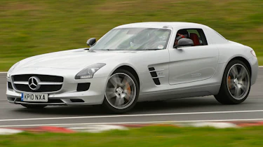 Mercedes-Benz SLS AMG