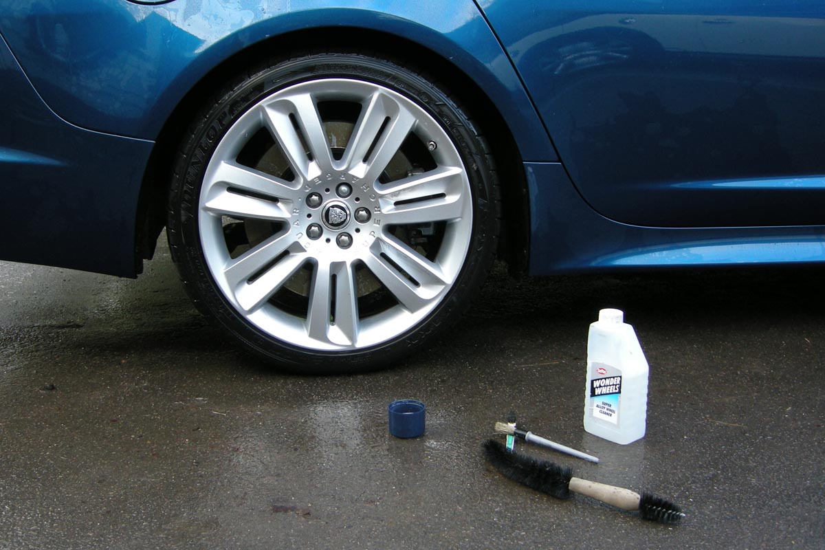 Jaguar XFR long term wheel cleaning