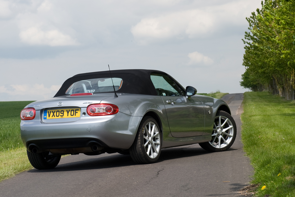 Mazda MX-5 2.0i Sport Tech roadster