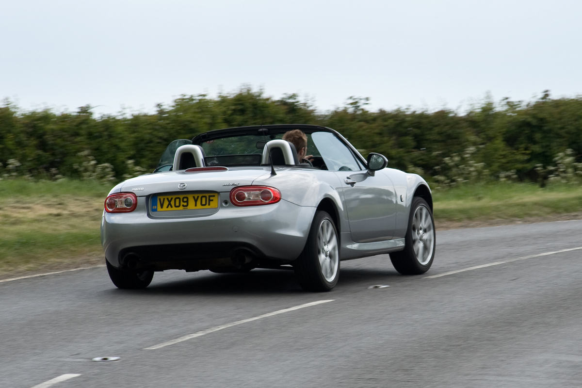Mazda MX-5 2.0i Sport Tech roadster