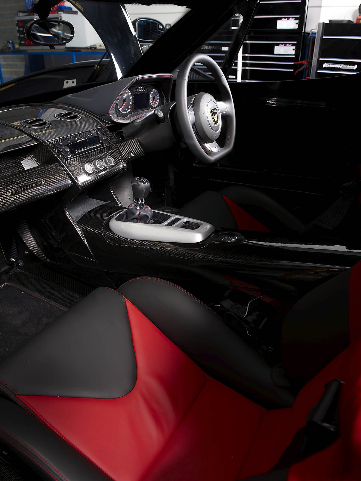 Arash AF-10 supercar