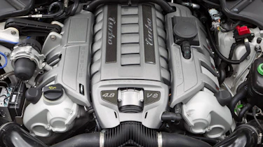 Porsche Panamera engine