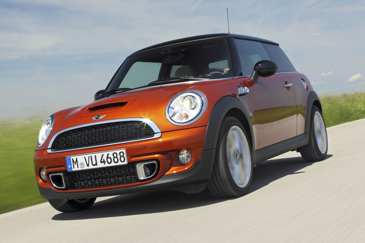 2010 Mini Cooper S hatchback