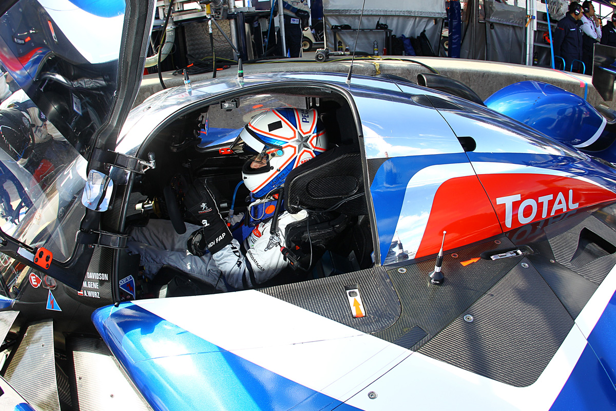 Anthony Davidson Peugeot 908