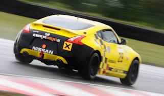 Dunlop SportMaxx Nissan 370Z