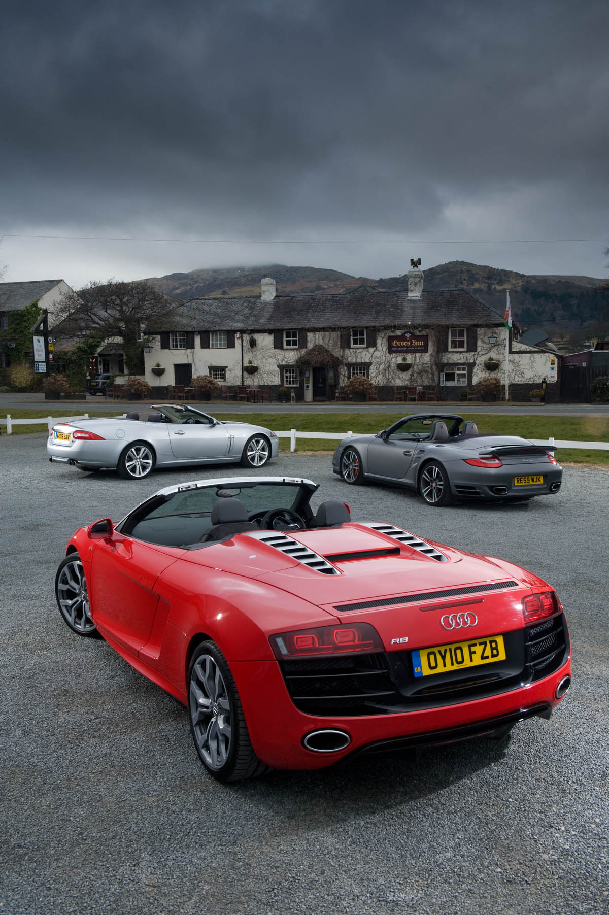 Audi R8 Spyder group test
