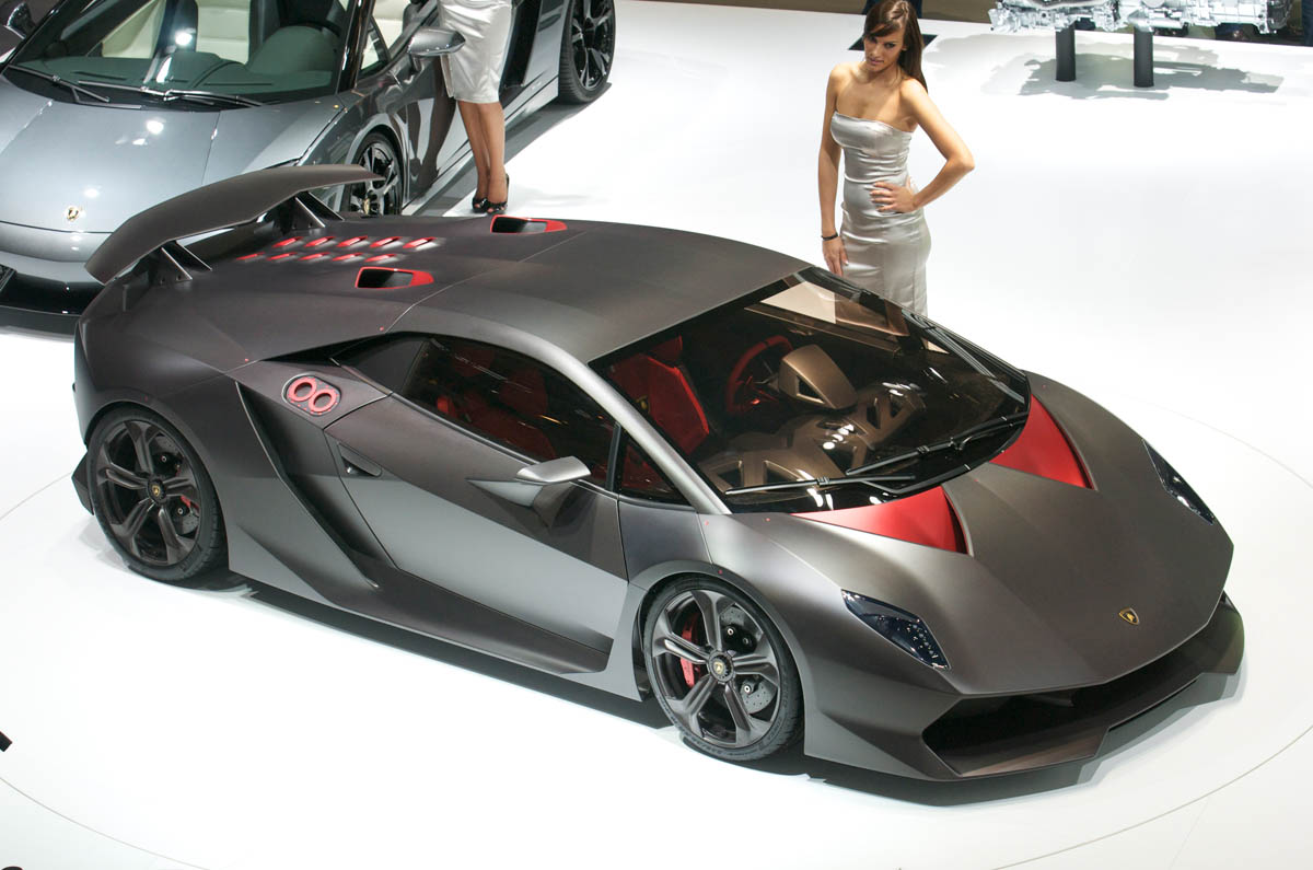 Lamborghini Sesto Elemento carbonfibre supercar