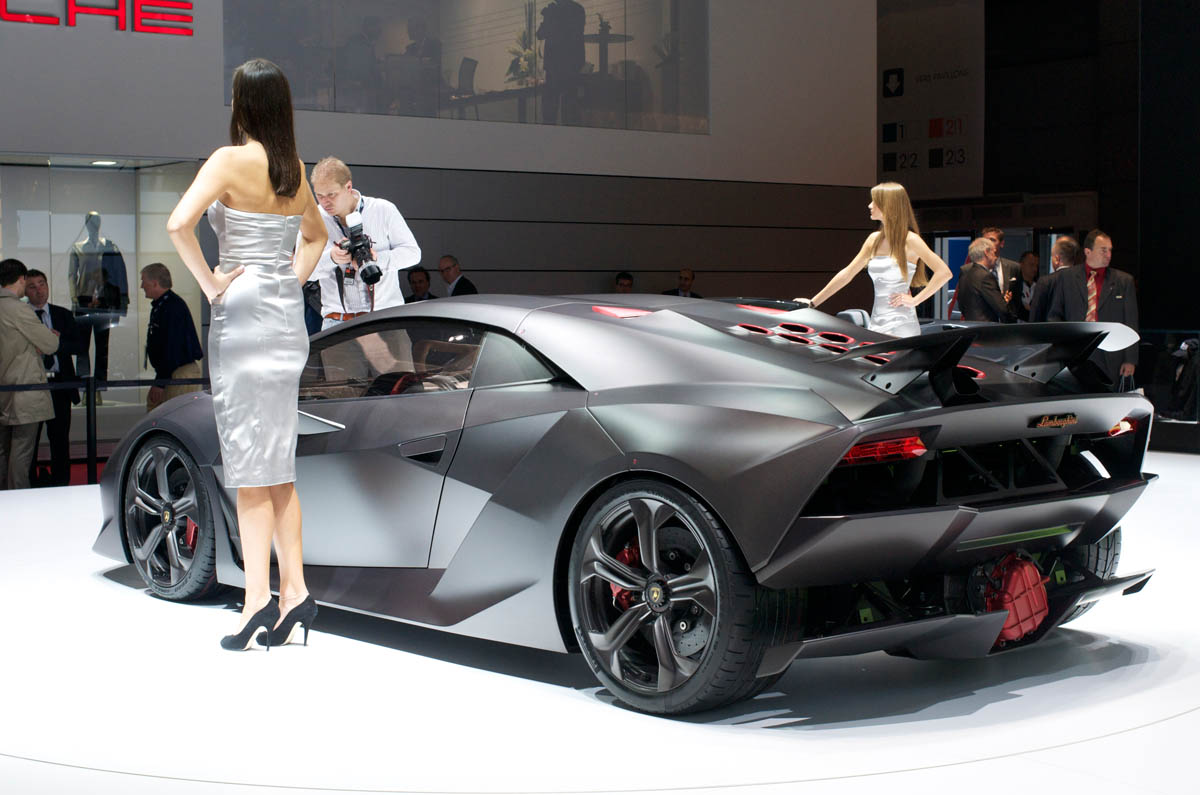 Lamborghini Sesto Elemento carbonfibre supercar