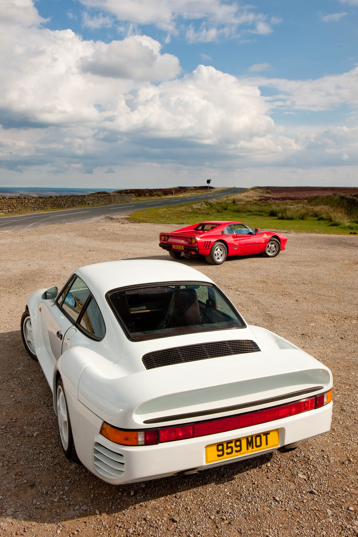 Ferrari 288 GTO v Porsche 959