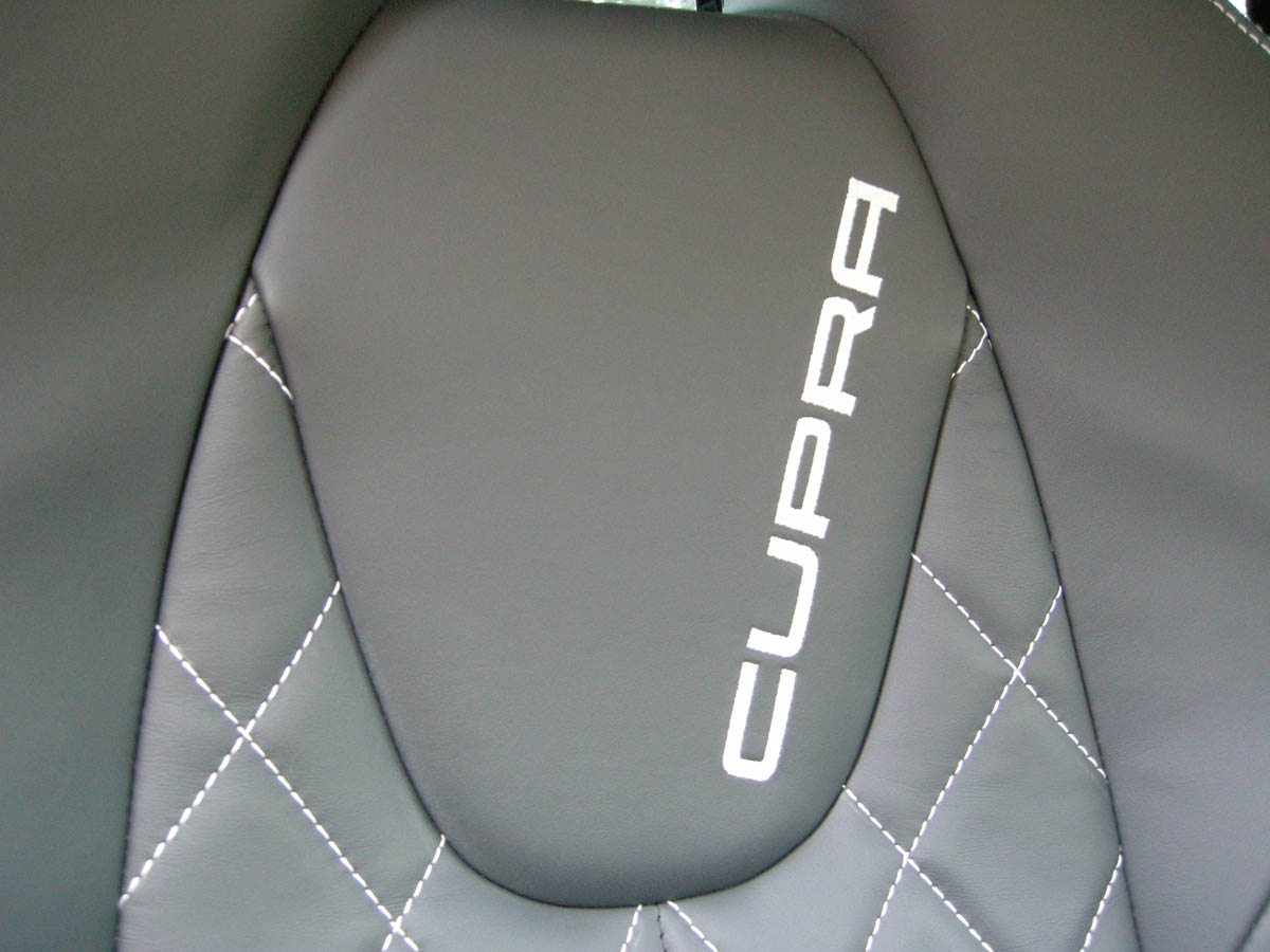 SEAT Leon Cupra