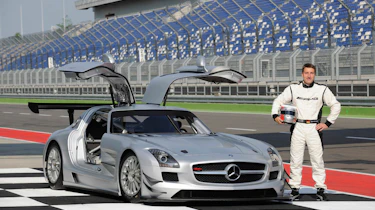 Mercedes-Benz SLS AMG GT3 racing car track video