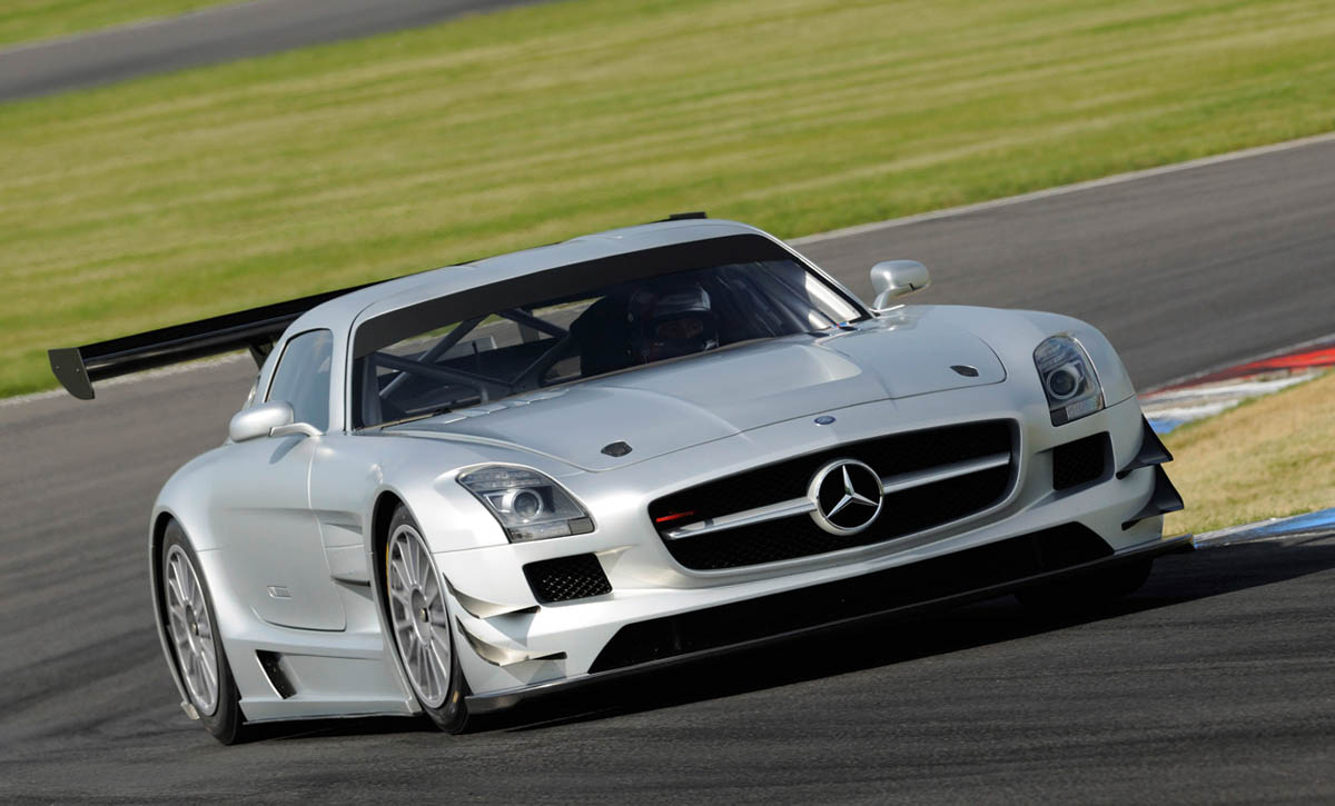 Mercedes-Benz SLS AMG GT3 racing car track video