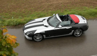 Mercedes SLS roadster spy pics