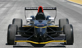 Racing driver wanted!