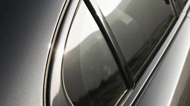 Jaguar XF Black Pack edition