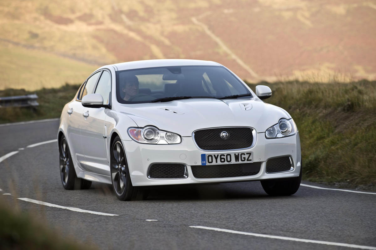 Jaguar XF Black Pack edition