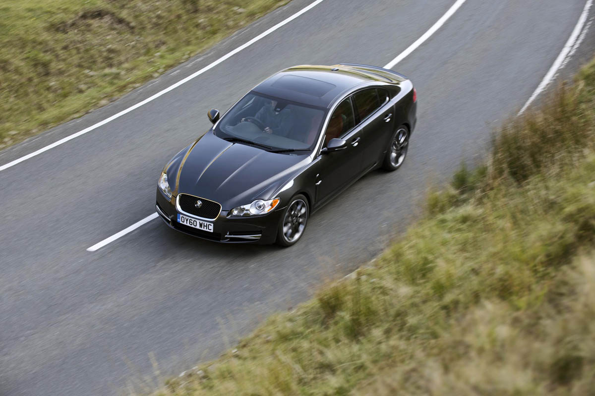 Jaguar XF Black Pack edition
