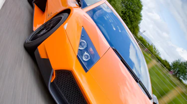 Lamborghini Murcielago LP670-4 SV